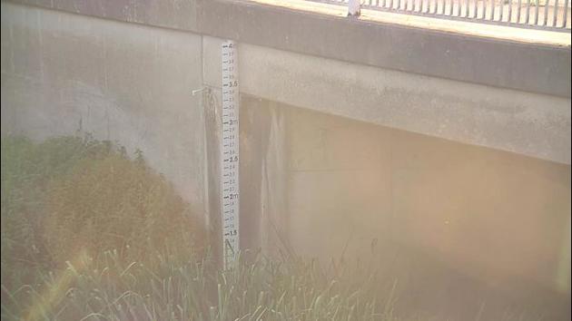 This camera shows the water level in the River Roding.